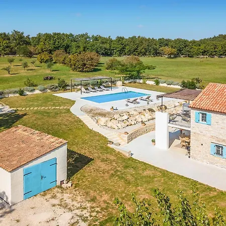 Holiday home Natura *