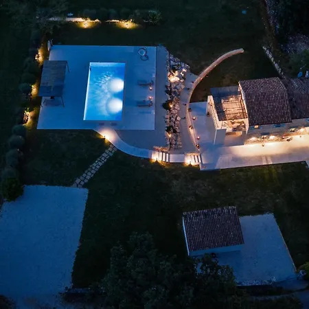 Tatil Evi Natura *