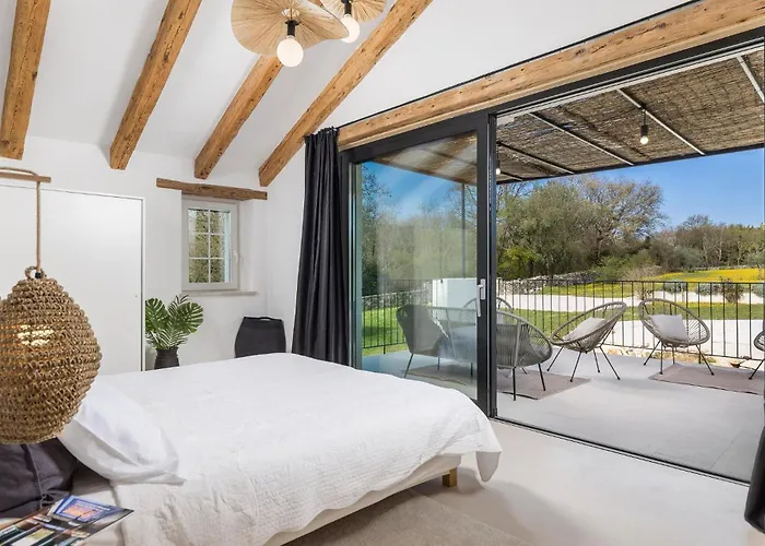 Дом отдыха Natura *